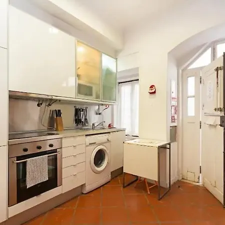 Super Cozy In Historical Alfama